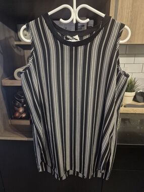 Black & White Striped Sleeveless Top